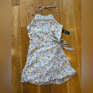 NWT Abercrombie & Fitch White Floral Wrap Dress with Halter Top (Size L)